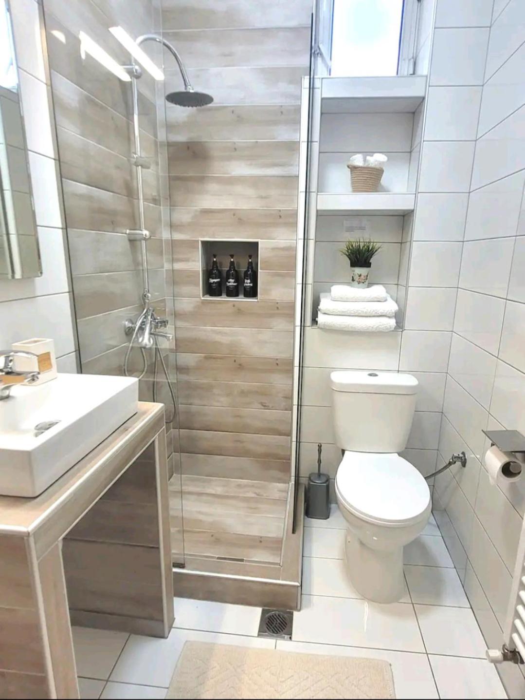Center River Apartment Florina Bagian luar foto